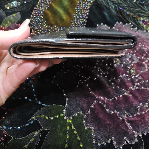 Gucci Wallet - Picture 3 of 15